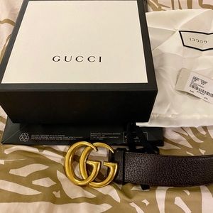 Gucci leather belt with double G buckle